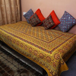 Yellow Kantha stitch Single Bedspread / Duvet with traditional patterns in black & Red color