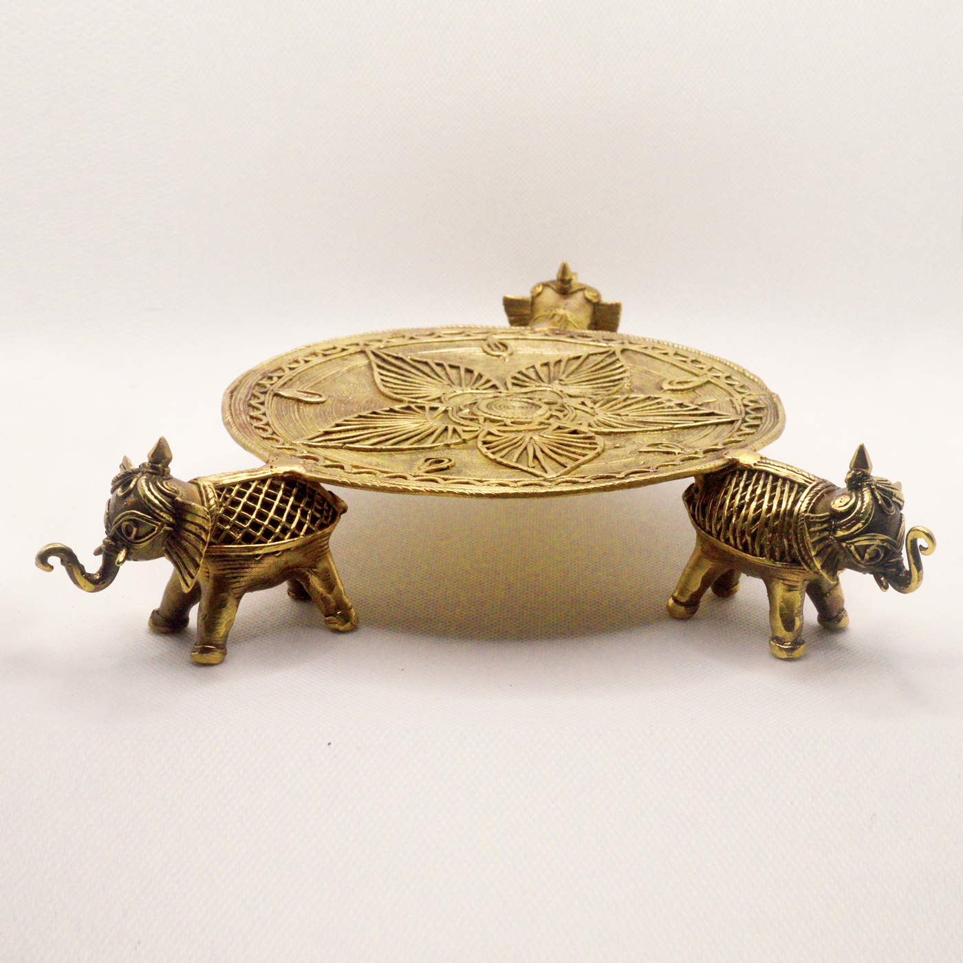 Trio Elephant Stand